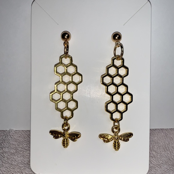 New Hand Crafted Bee 🐝 Earrings Post n’ Dangle - Picture 6 of 8